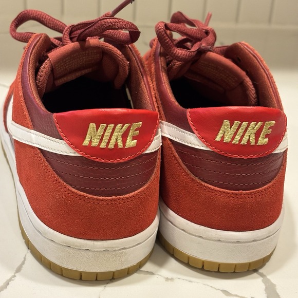 Nike Sb Zoom Dunk Low Pro Size 10 Track Red/Cedar/White 2016-2017 EUC 854866-616 main image 2